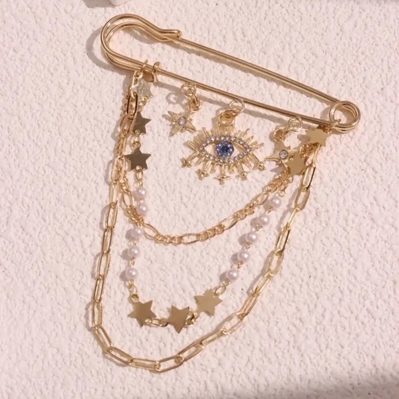 Vintage Evil Eye Tassel Brooch - Golden Gaze Luxury Accessory Protection Pin 🧿 - Picture 6 of 7